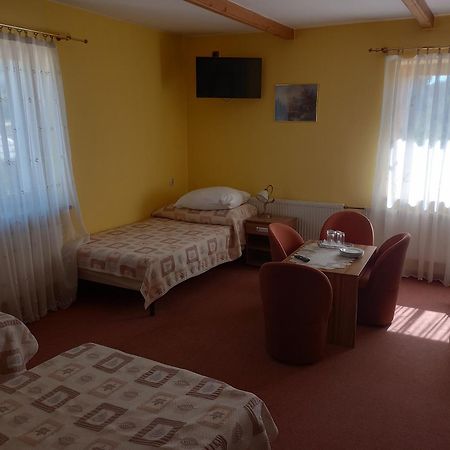 Hotel Goralski Raj Nowy Targ Bagian luar foto