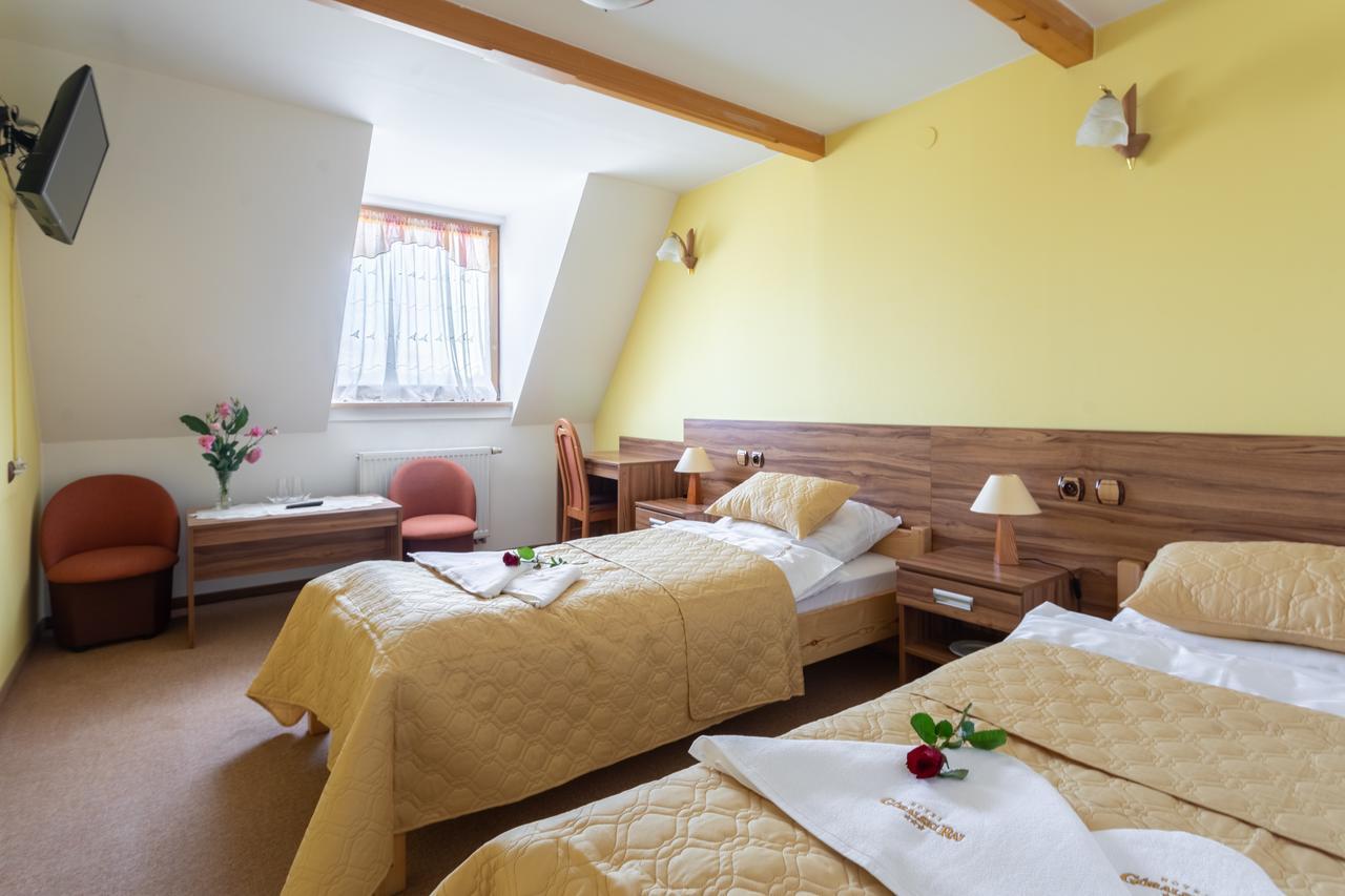 Hotel Goralski Raj Nowy Targ Bagian luar foto