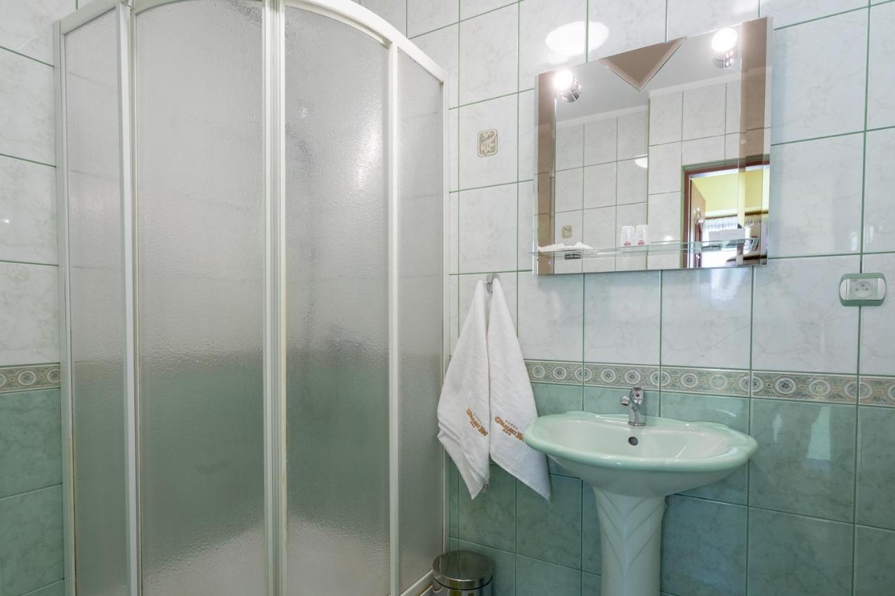 Hotel Goralski Raj Nowy Targ Bagian luar foto